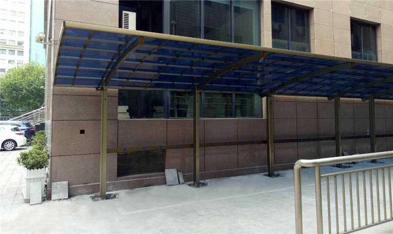 市面上常見(jiàn)的自行車(chē)車(chē)棚材料