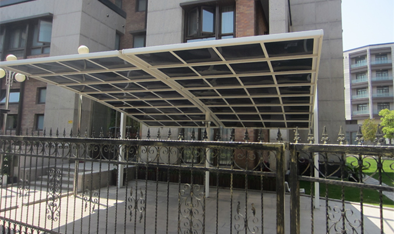 相比其它車棚、至尊卡爾鋁合金車棚的優勢在哪里