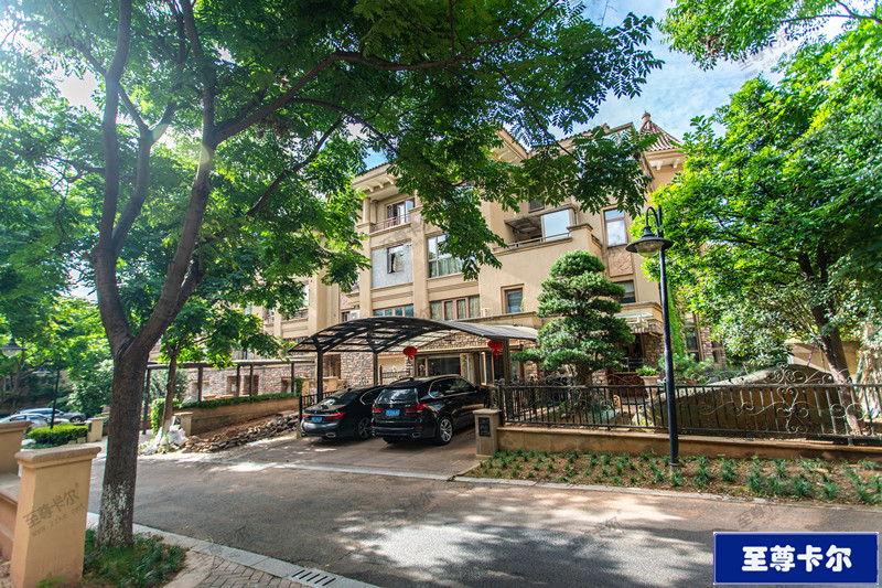 至尊卡爾車棚廠家較同行有什么優(yōu)勢(shì)？