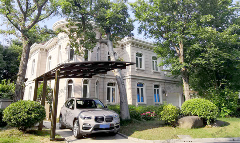 在自家院子弄個(gè)露天車(chē)棚,不僅好看還實(shí)用