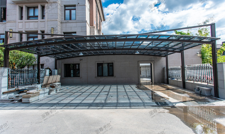 膜結(jié)構(gòu)車(chē)棚真的好嗎？相信你不知道這種新型材料車(chē)棚！