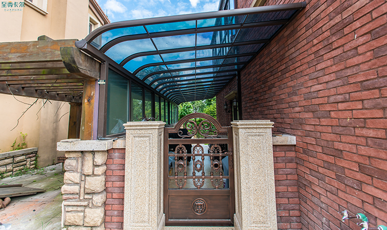 聚碳酸酯板防雨棚？中山雨棚制作廠家？