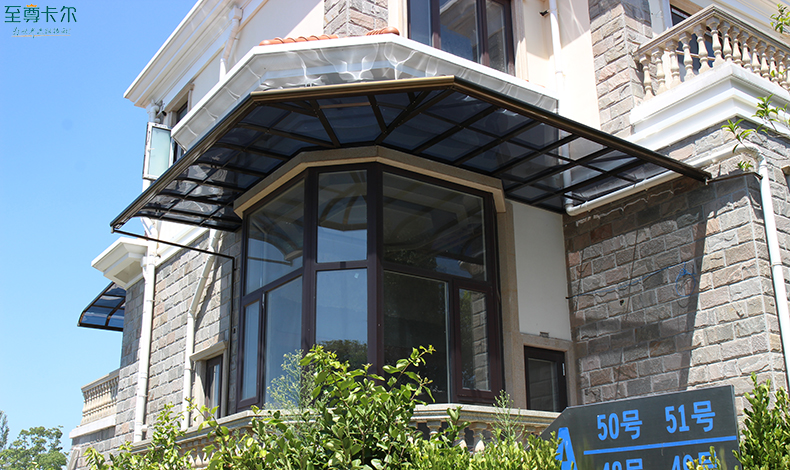 雨棚材料哪種最耐用？佛山鋁合金雨棚？