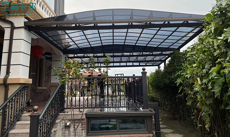 成都專業(yè)雨棚？做雨陽棚用什么材料好？