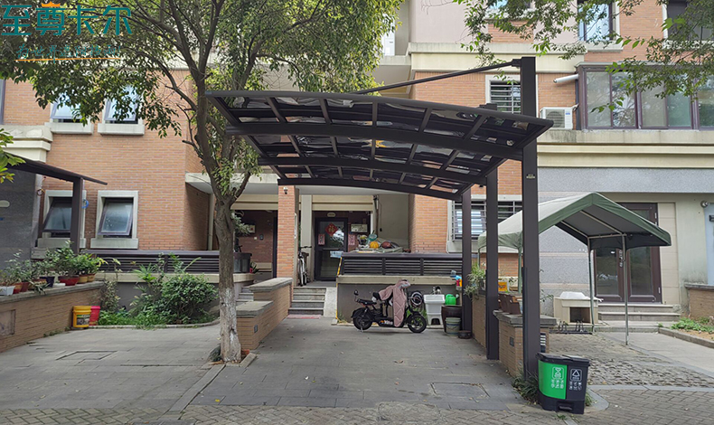 停車棚定制廠家？庭院停車棚圖片大全？